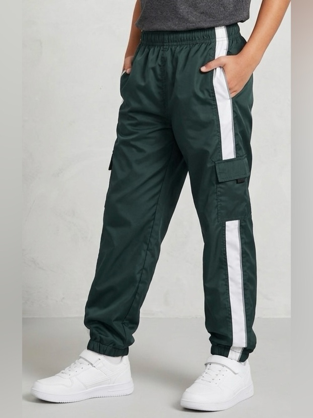 NWT ProSpirit Boys Large 10-12 Forest Green Nylon Track Wind Pants White Stripe